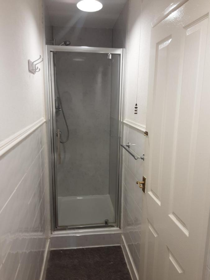Valentine Guest House Уеймут Екстериор снимка