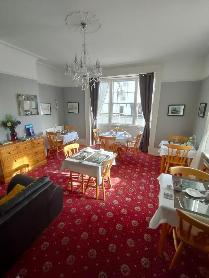 Valentine Guest House Уеймут Екстериор снимка